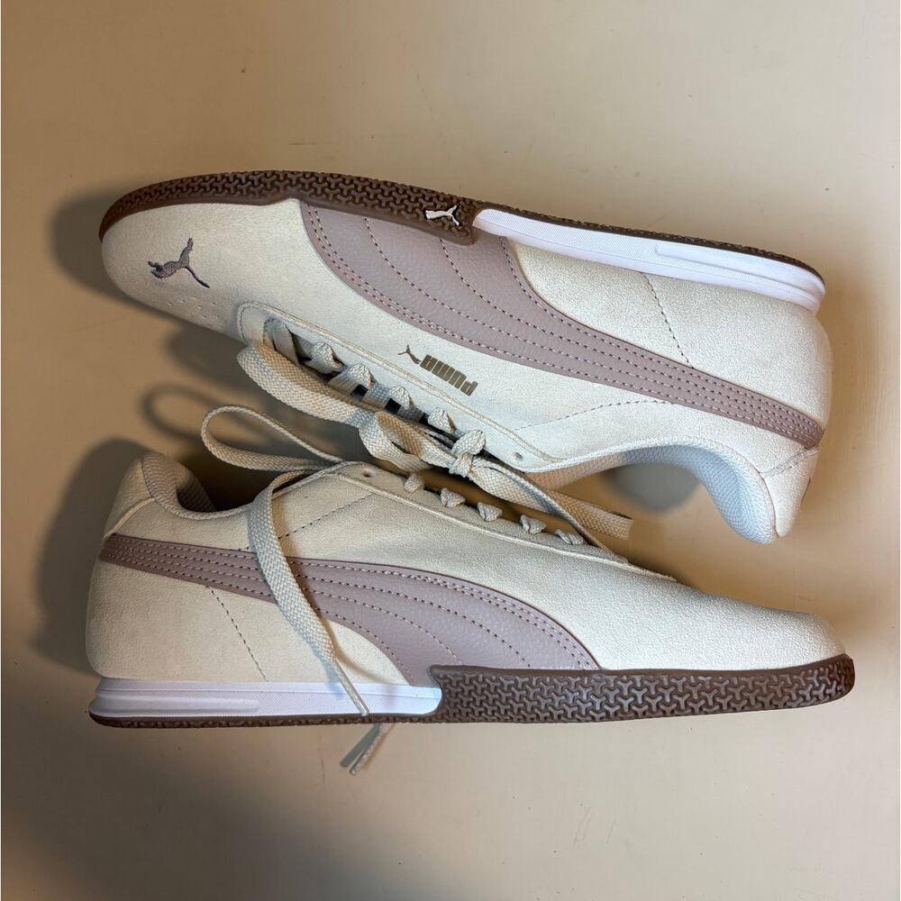 NEW Puma Suede Sneakers Womens 8